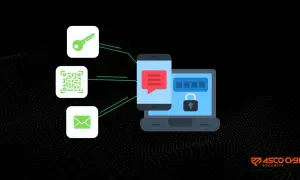 Klucz, kod QR i e-mail wspierają uwierzytelnianie dwuskładnikowe, chroniąc dostęp do laptopa i telefonu.
