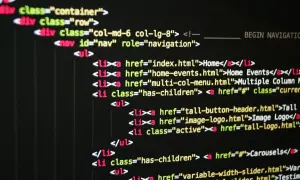 Kod HTML strony internetowej, gotowy do wysłania komendą `git push origin`.